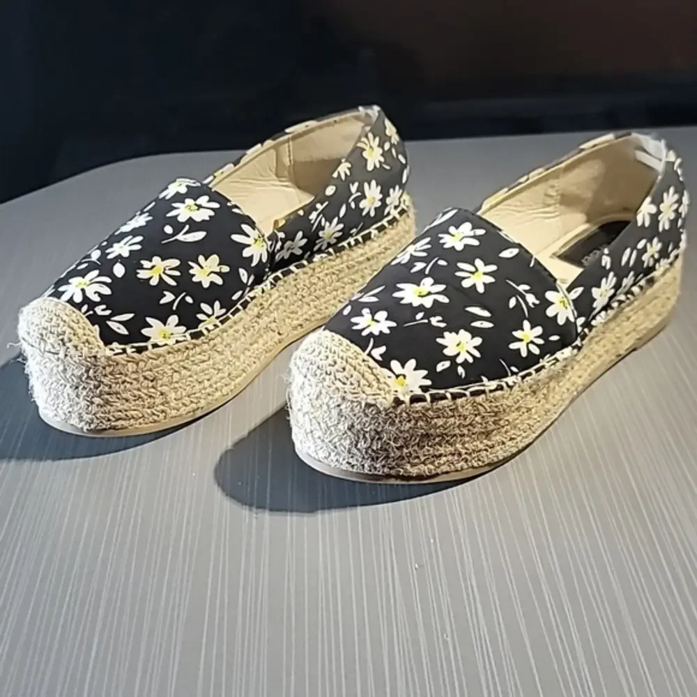 Forever Black Floral & Rope Platform Slides‎ Women's 7 NWT